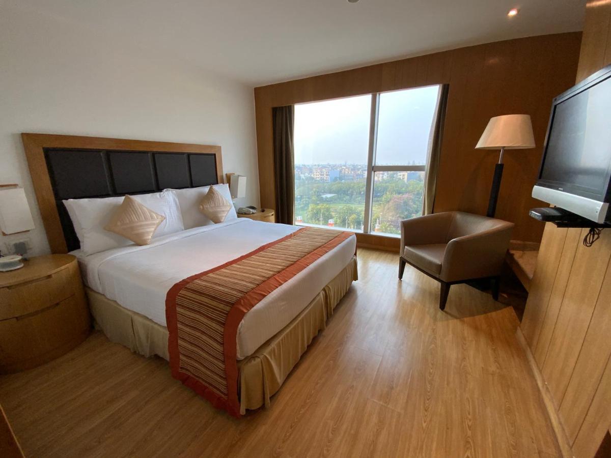 Svelte Delhi, A Member Of Radisson Individuals Hotell New Delhi Exteriör bild