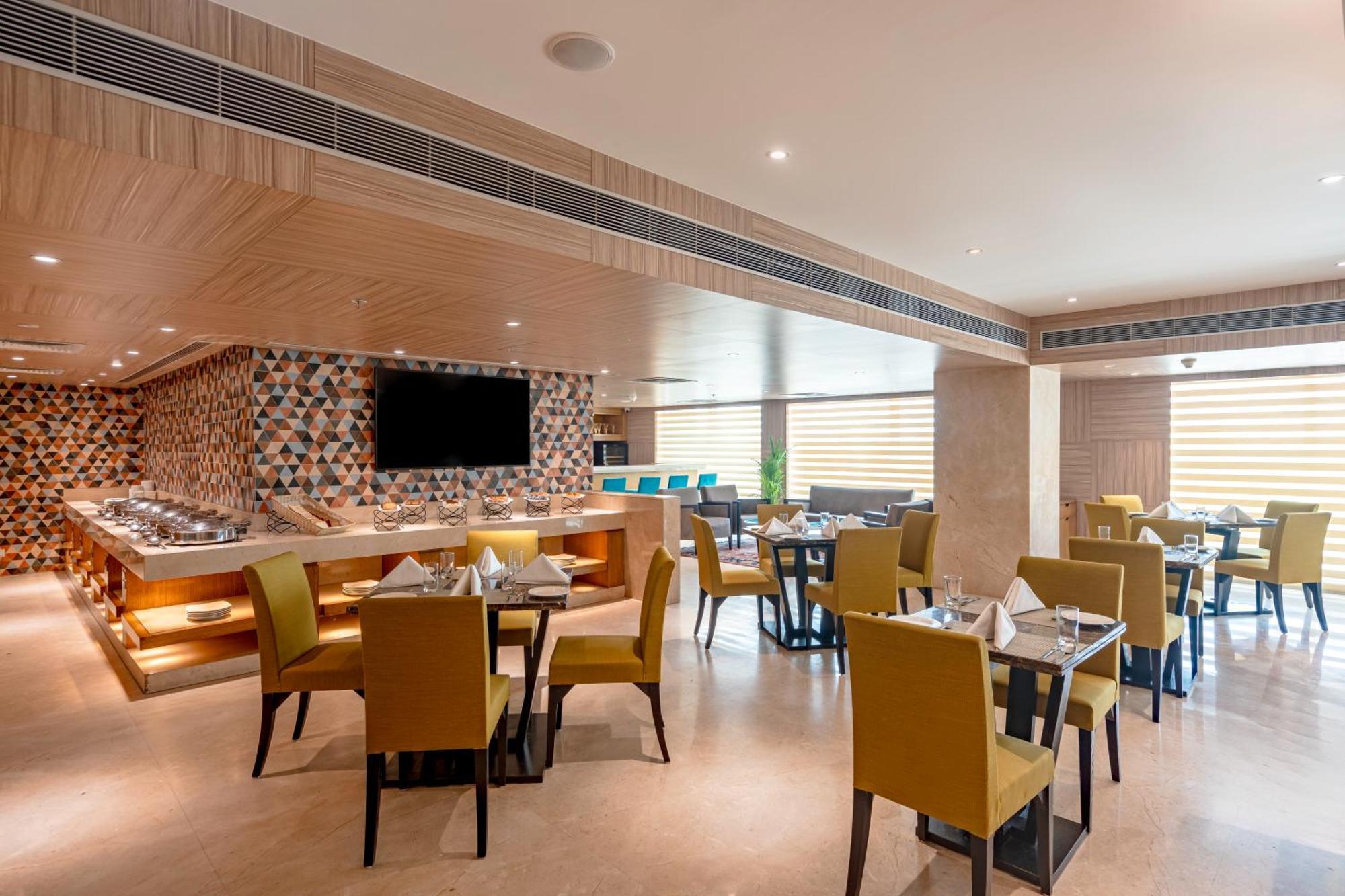 Svelte Delhi, A Member Of Radisson Individuals Hotell New Delhi Exteriör bild