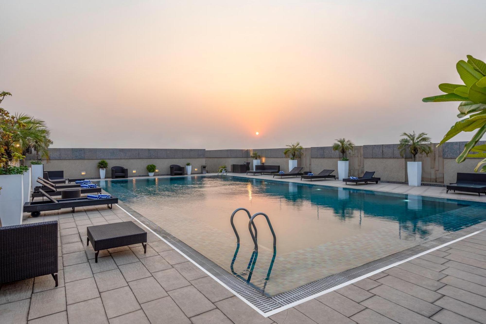 Svelte Delhi, A Member Of Radisson Individuals Hotell New Delhi Exteriör bild