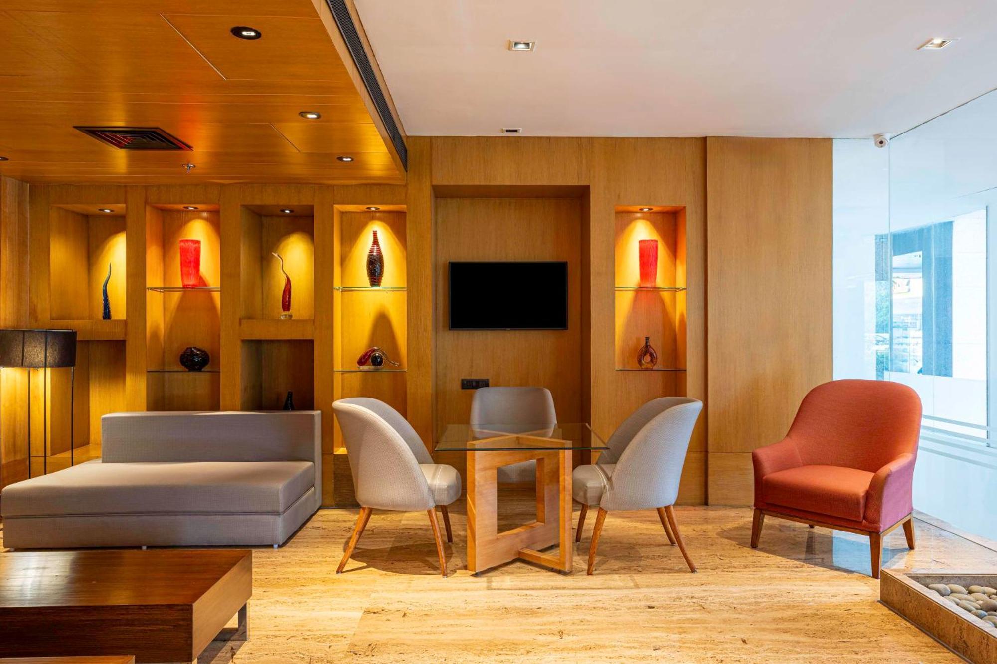 Svelte Delhi, A Member Of Radisson Individuals Hotell New Delhi Exteriör bild
