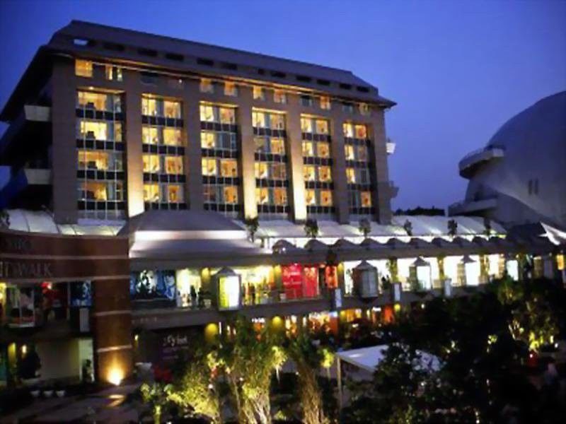 Svelte Delhi, A Member Of Radisson Individuals Hotell New Delhi Exteriör bild