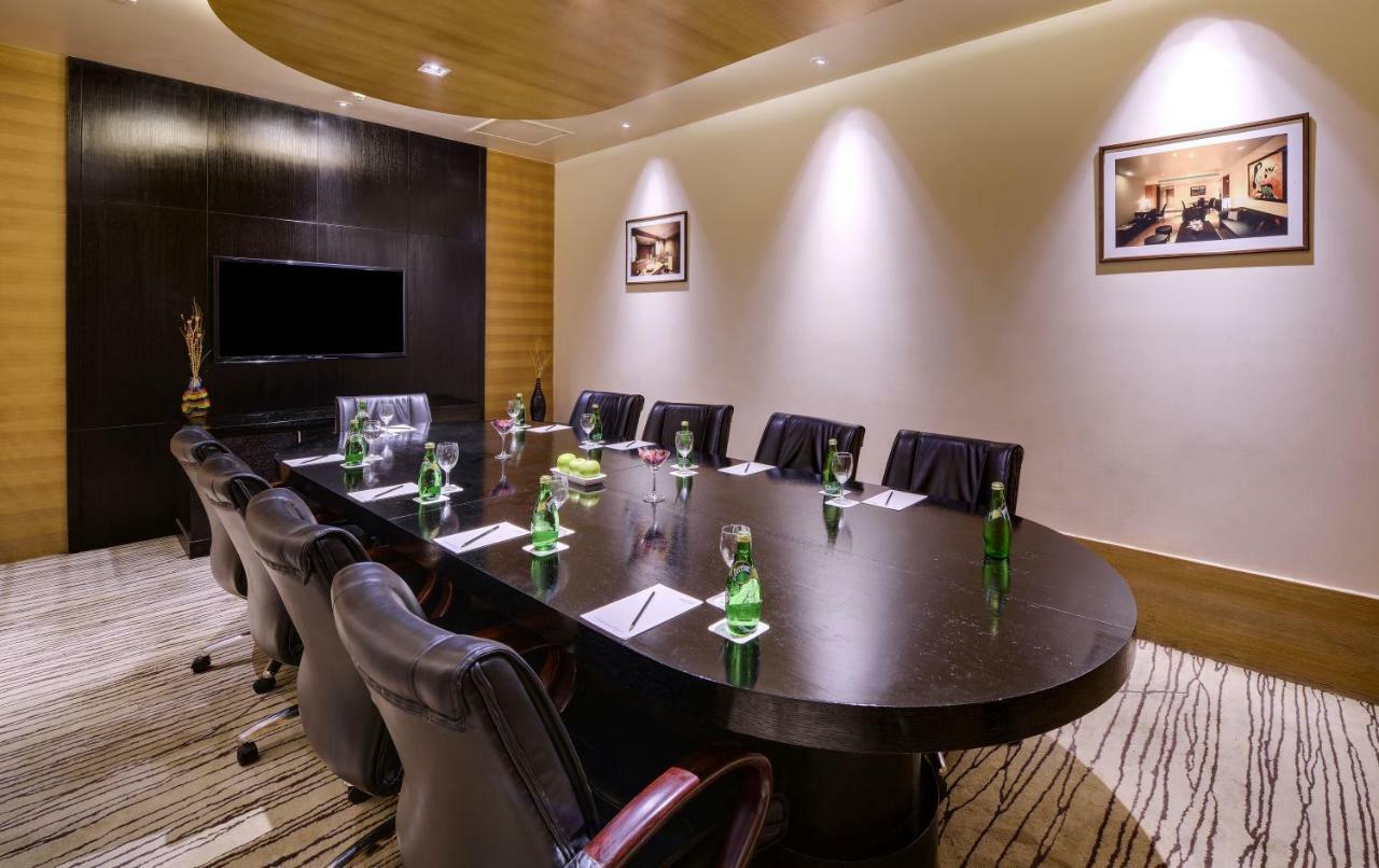 Svelte Delhi, A Member Of Radisson Individuals Hotell New Delhi Exteriör bild
