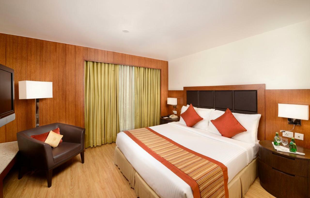 Svelte Delhi, A Member Of Radisson Individuals Hotell New Delhi Exteriör bild