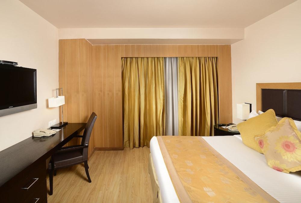 Svelte Delhi, A Member Of Radisson Individuals Hotell New Delhi Exteriör bild